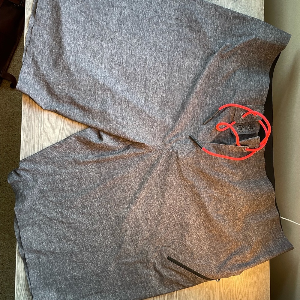 Lululemon El Current Shorts